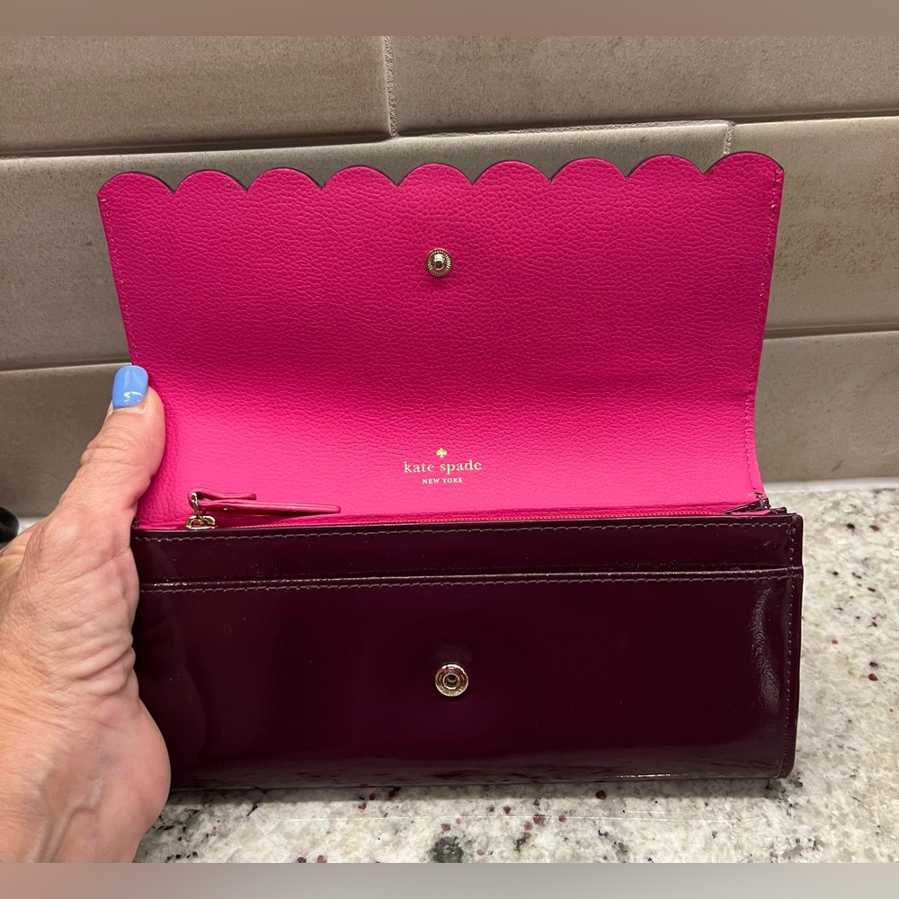 Kate Spade Gemma Scalloped Burgundy Wallet - Picture 3 of 7